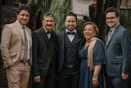 Novio y sus invitados